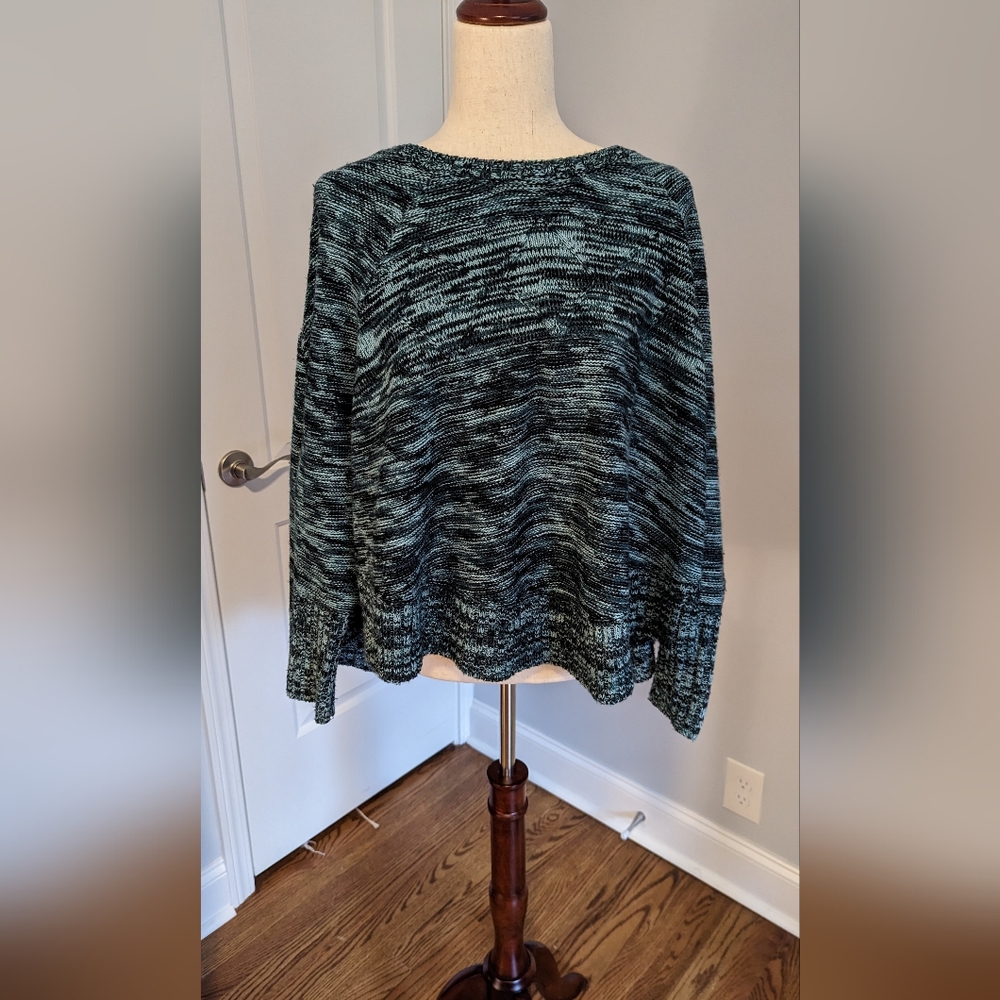 Poncho / sweater